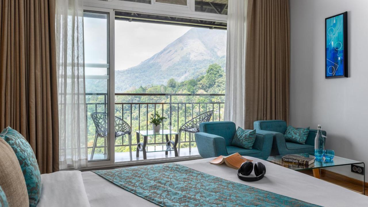 โรงแรมเดอะ พาโนรามิก เกตะเวย์ มุนนาร์ ภายนอก รูปภาพ View of Mount Apo from the hotel
