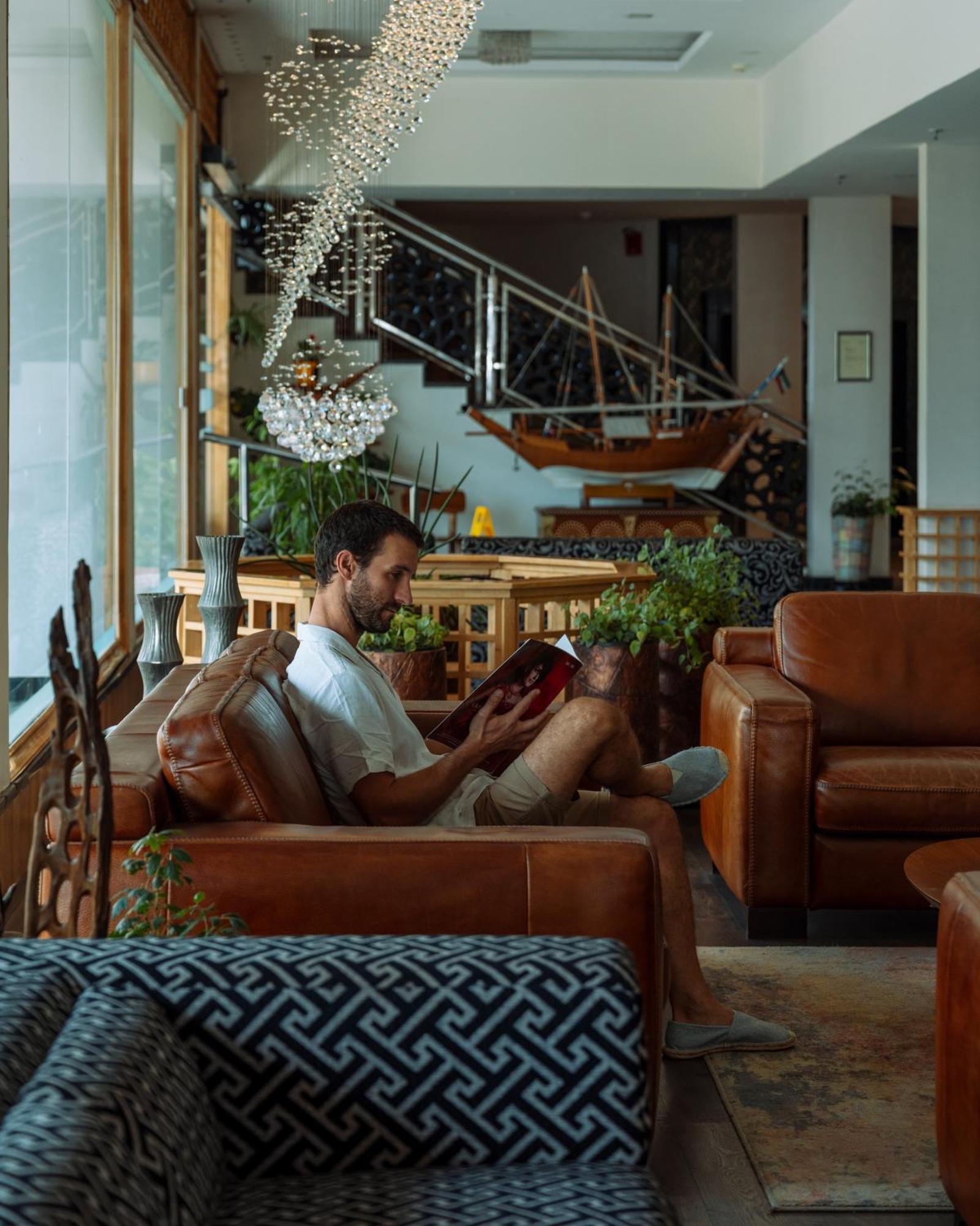 โรงแรมเดอะ พาโนรามิก เกตะเวย์ มุนนาร์ ภายนอก รูปภาพ The interior of the hotel