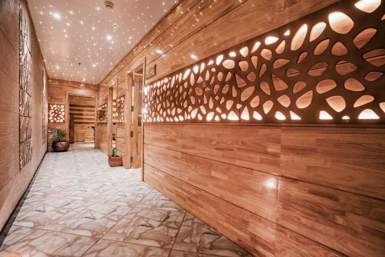 โรงแรมเดอะ พาโนรามิก เกตะเวย์ มุนนาร์ ภายนอก รูปภาพ The interior of the hotel